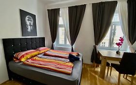 Deluxe Studio In Josefstaedter Strasse Area